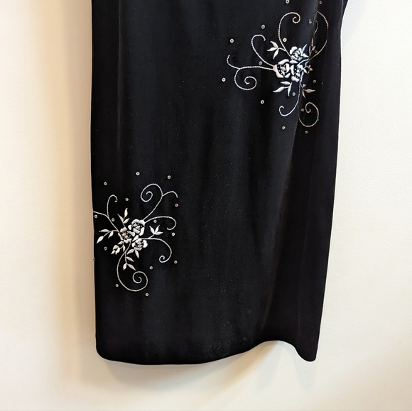 Vintage 90s Whimsigoth Embroidered Velvet Cocktail Dress - Picture 5 of 7